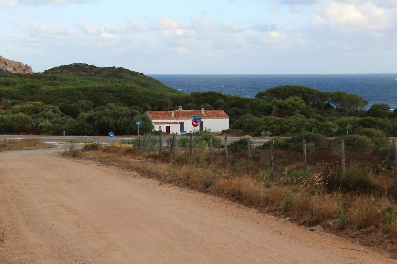 Monti Russu Natural Guest House Aglientu