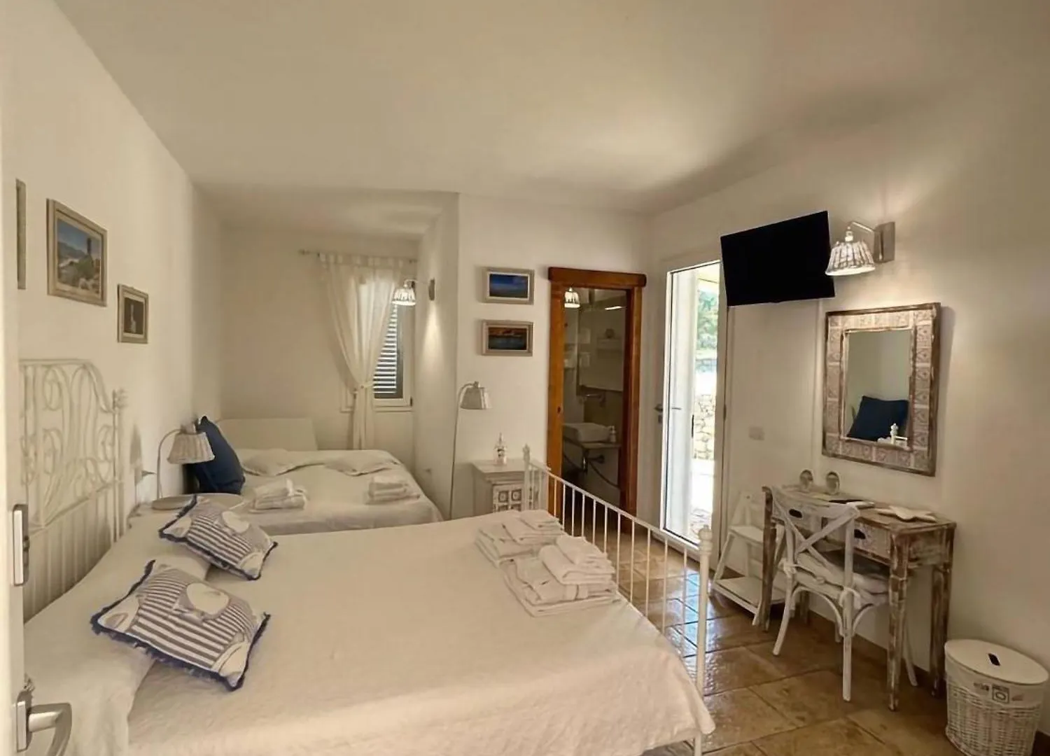 Monti Russu Natural Guest House Aglientu Italy